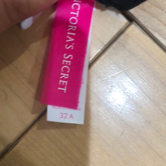 VICTORIA SECRET SWIM - Picture 3 of 4